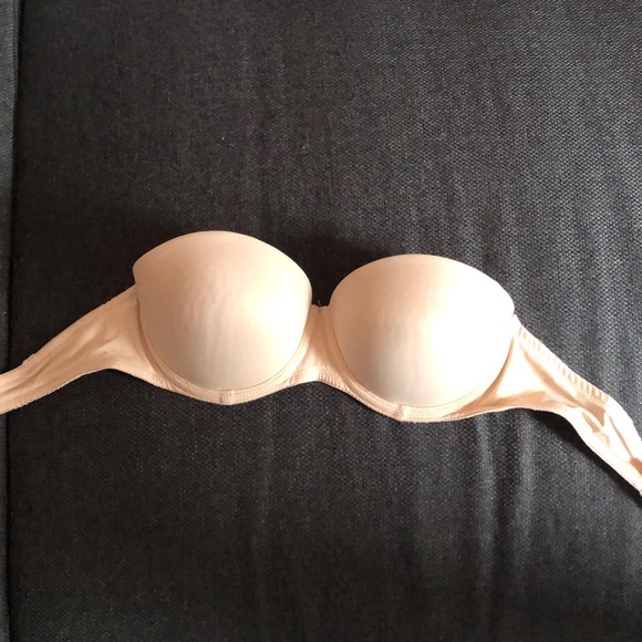 Victoria Secret Strapless push up bra - Picture 1 of 3